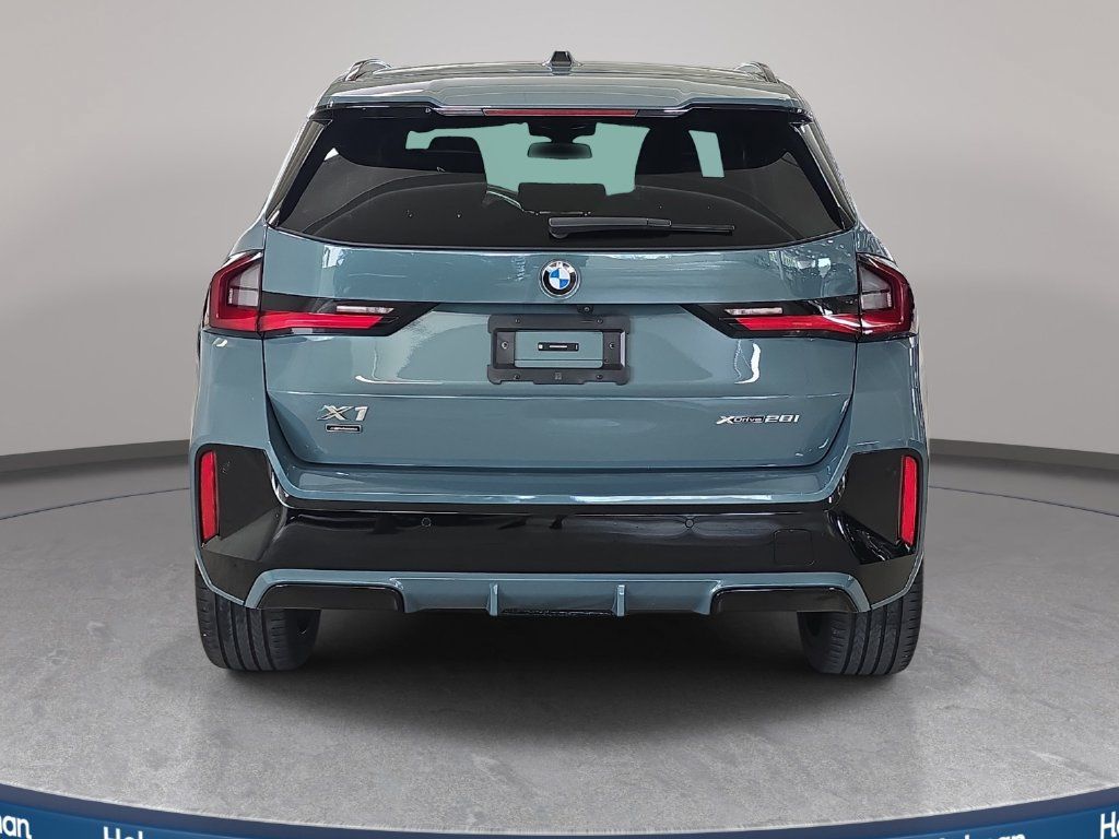 Used 2023 BMW X1 xDrive28i w/ Premium Package AWD/4WD image 8