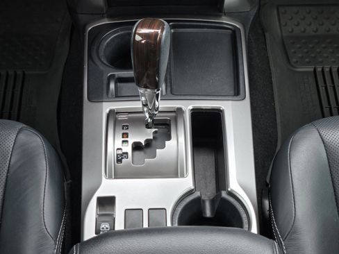 Used 2022 Toyota 4Runner Limited RWD image 17
