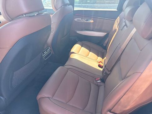 New 2026 Genesis GV70 2.5T Advanced image 12