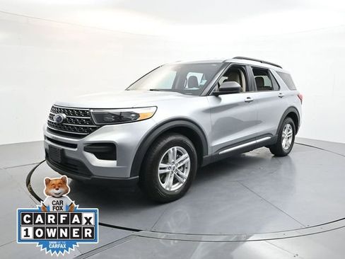 Used 2022 Ford Explorer XLT RWD image 3