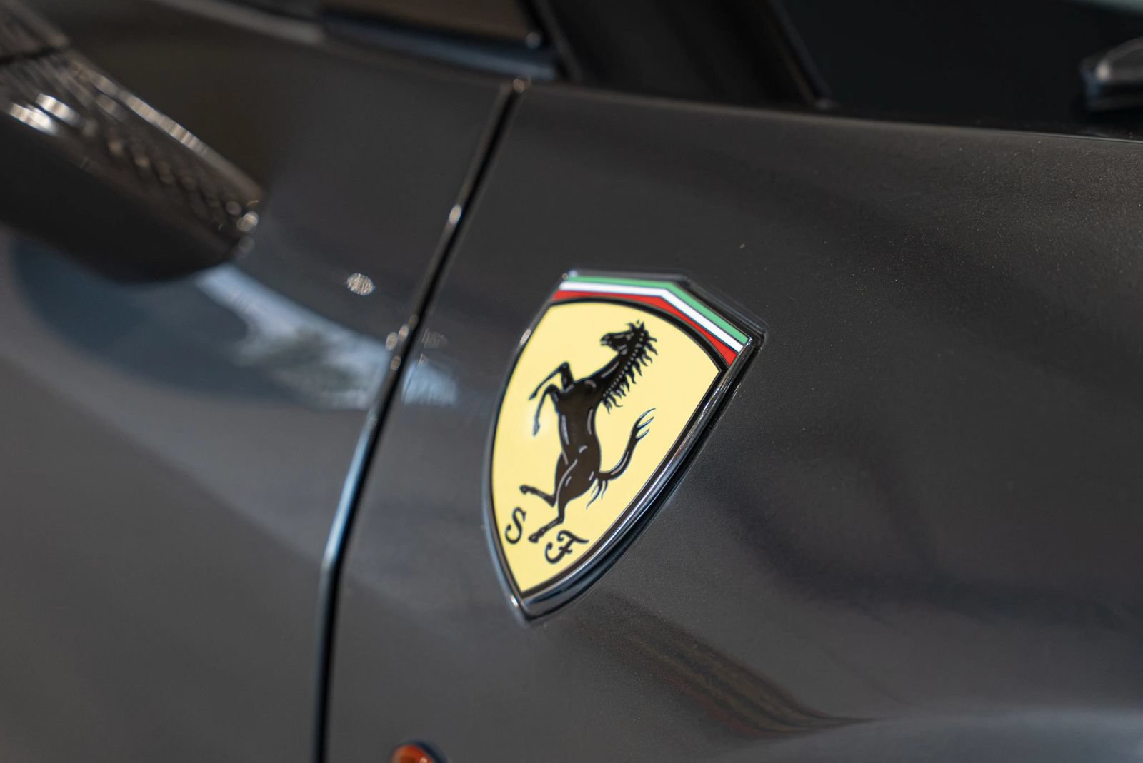 Used 2013 Ferrari 458 Spider RWD image 13