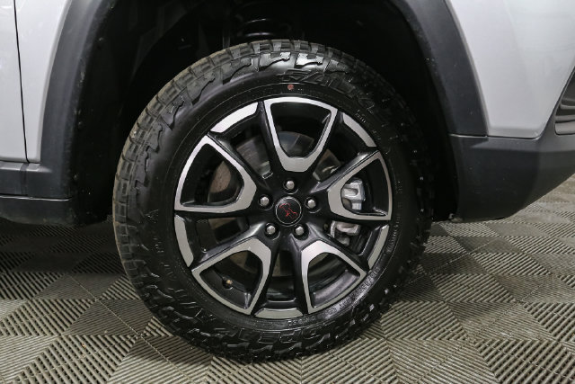 Used 2026 Jeep Compass Trailhawk AWD/4WD image 17