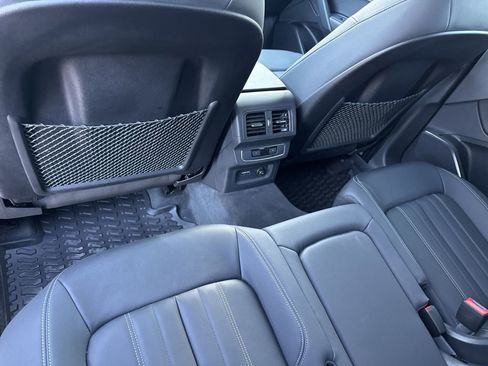 Used 2024 Audi Q5 2.0T Premium image 28