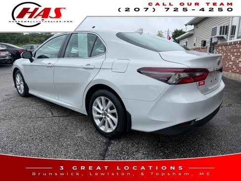 Used 2022 Toyota Camry LE w/ Carpet Mat Package (TMS) FWD image 4