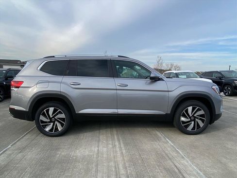 New 2026 Volkswagen Atlas SEL image 2