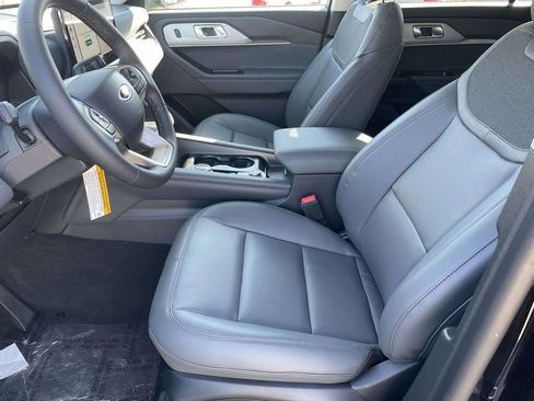 New 2026 Ford Explorer Active w/ Active Comfort Package RWD image 11