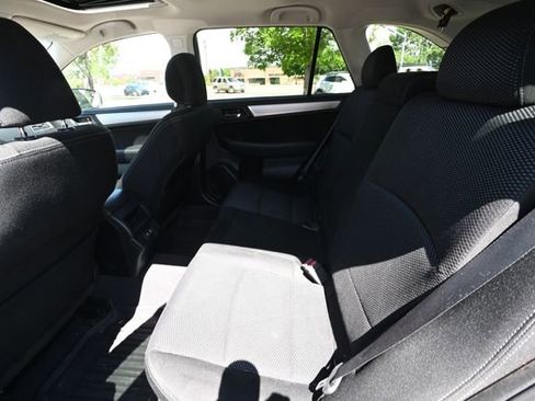 Used 2019 Subaru Outback 2.5i Premium AWD/4WD image 9