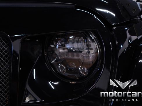 Used 2014 Jeep Wrangler Unlimited Sahara w/ Connectivity Group image 12