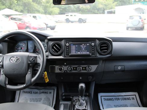 Used 2019 Toyota Tacoma SR w/ SR Convenience Package image 15