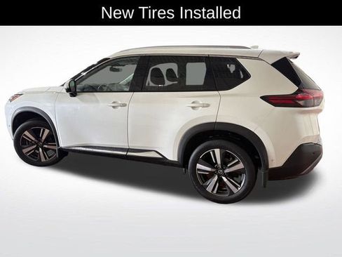 Used 2023 Nissan Rogue SL w/ SL Premium Package AWD/4WD image 2