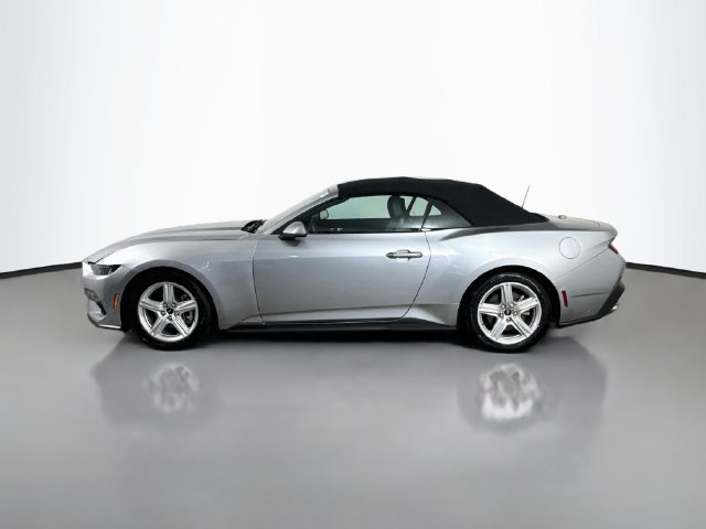 Used 2026 Ford Mustang Premium RWD image 6