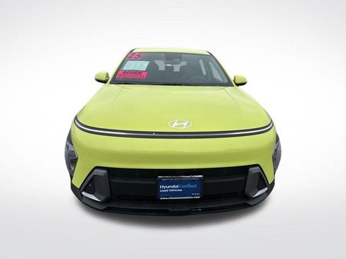 Certified 2025 Hyundai Kona SE image 8