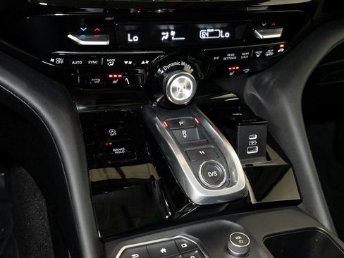 Certified 2024 Acura MDX SH-AWD w/ Technology Package image 22