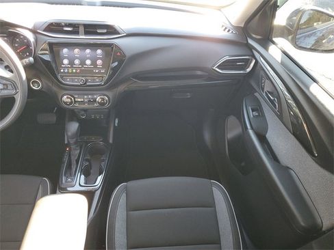 Certified 2021 Chevrolet TrailBlazer LT w/ Convenience Package image 16