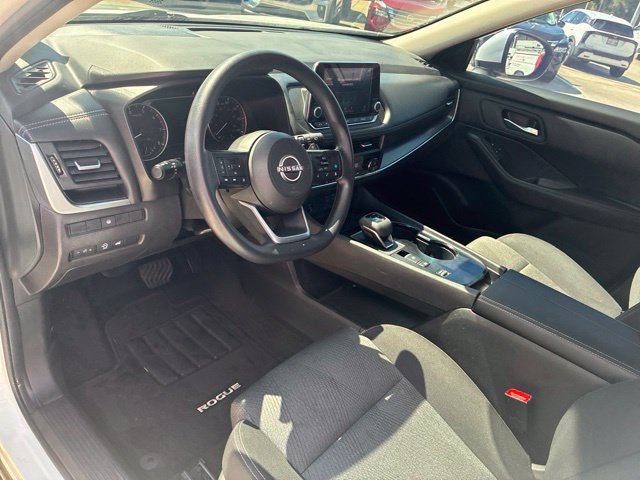 Used 2024 Nissan Rogue SV FWD image 18