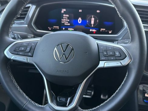 Used 2023 Volkswagen Tiguan SE R-Line FWD image 12