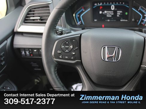 Certified 2024 Honda Odyssey EX-L image 15