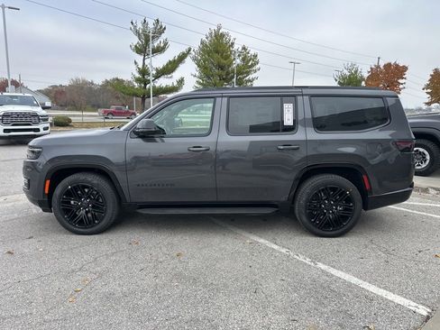 New 2025 Jeep Wagoneer Series II w/ Convenience Group I image 18