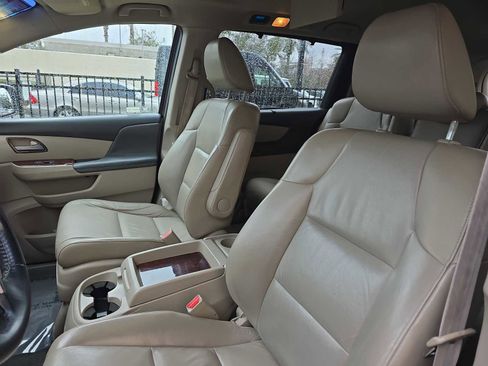 Used 2011 Honda Odyssey Touring image 16