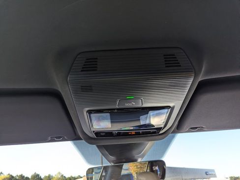 New 2026 Volkswagen Atlas Cross Sport SE image 21