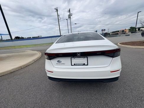 Used 2024 Honda Accord EX image 7