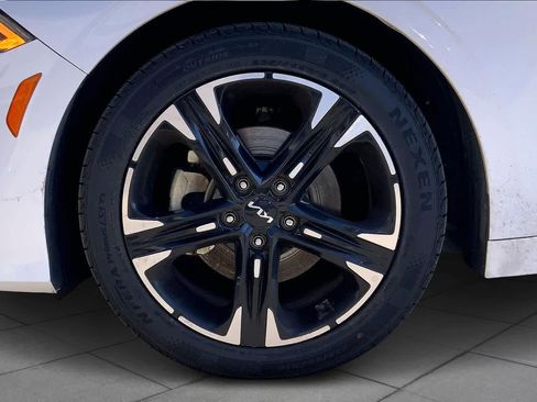 Used 2023 Kia K5 GT-Line image 9