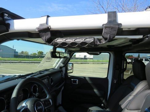 New 2023 Jeep Wrangler Rubicon w/ Steel Bumper Group image 17