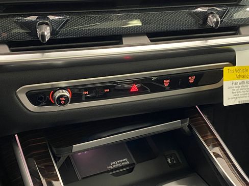 New 2026 BMW X7 xDrive40i w/ Executive Package image 28