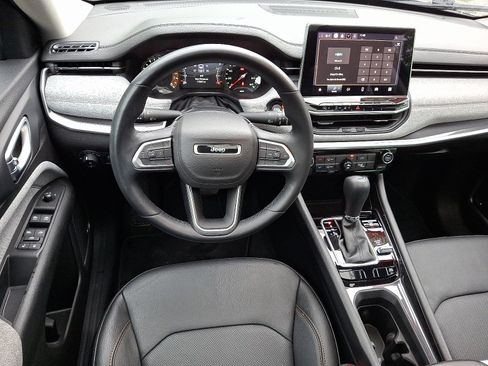 Certified 2022 Jeep Compass Latitude w/ Sun and Sound Group image 11