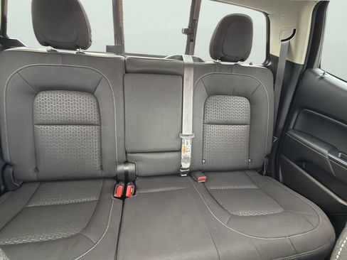 Used 2020 GMC Canyon SLE w/ Elevation Edition RWD image 25
