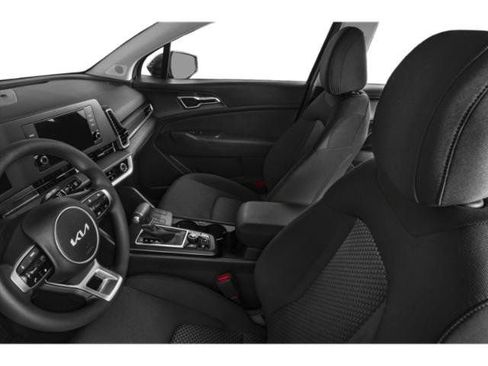 Used 2025 Kia Sportage LX FWD image 11