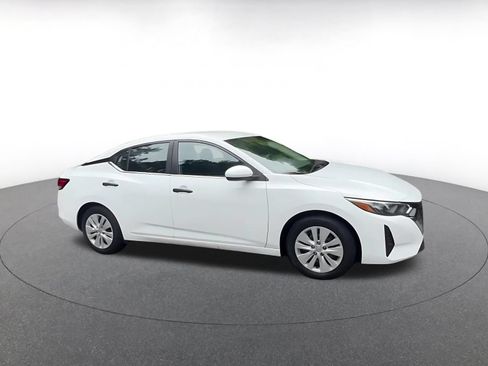 Used 2025 Nissan Sentra S FWD image 2