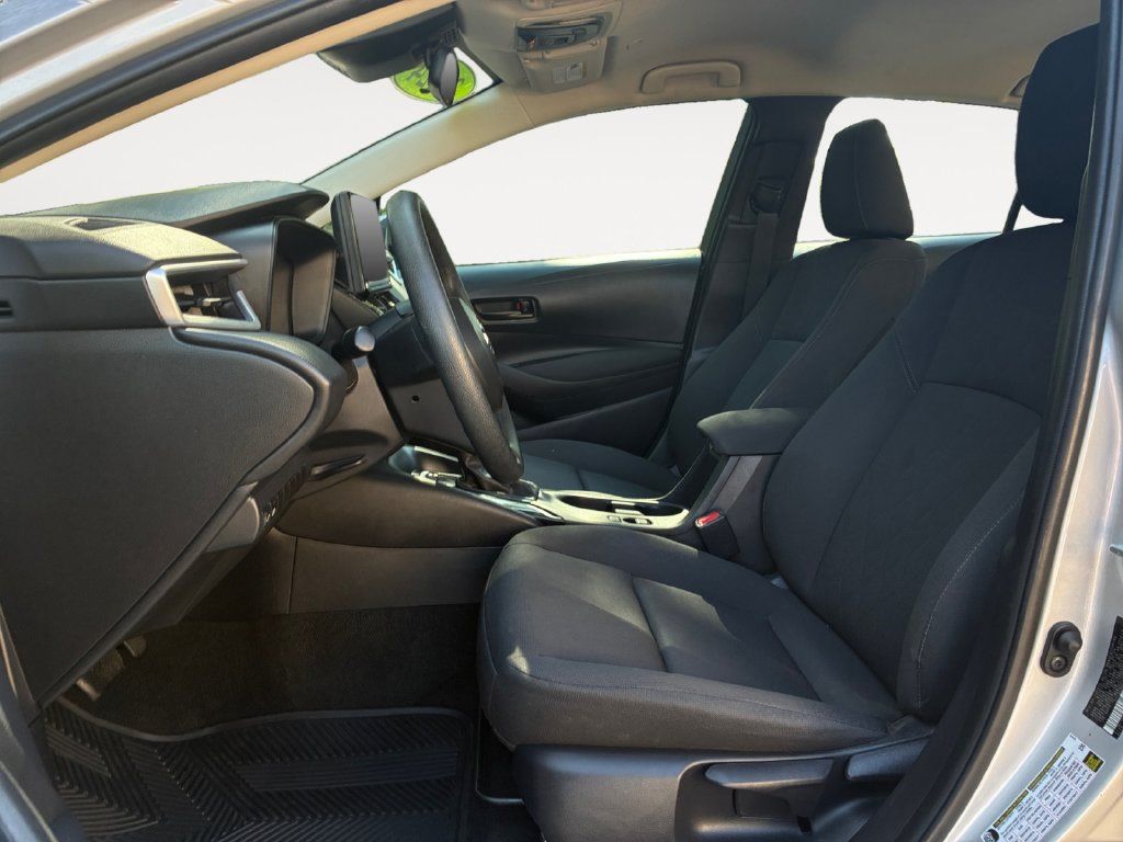Used 2024 Toyota Corolla LE FWD image 9