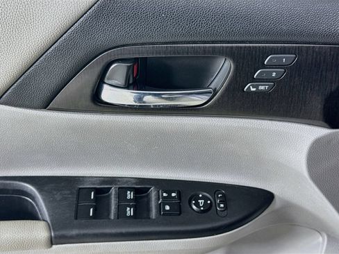 Used 2015 Honda Accord EX-L image 22