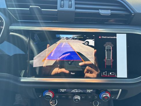 New 2025 Audi Q3 2.0T Premium image 24