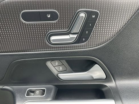 Used 2023 Mercedes-Benz GLA 250 4MATIC image 14