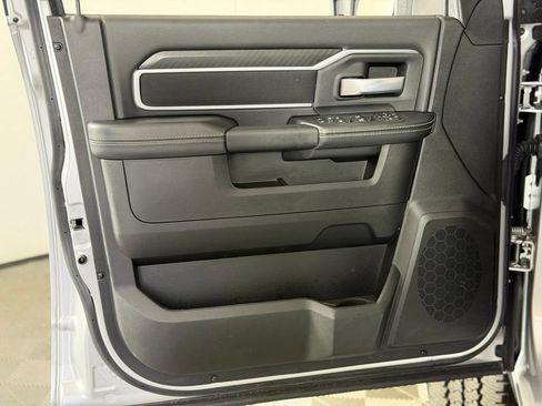Certified 2026 RAM 2500 Big Horn AWD/4WD image 34