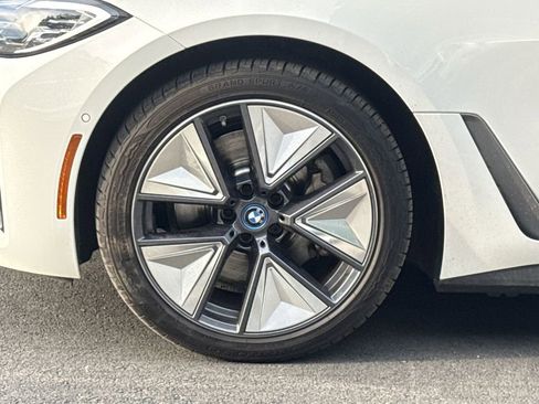 Used 2023 BMW i4 eDrive40 w/ Premium Package RWD image 19