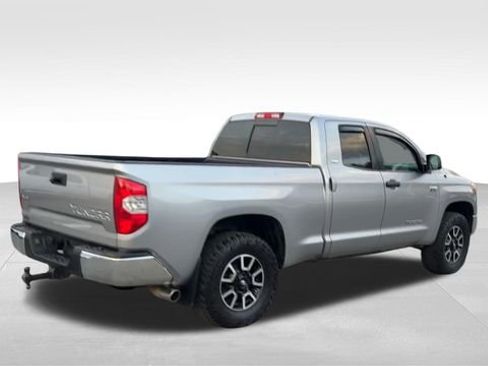 Used 2018 Toyota Tundra SR5 image 12