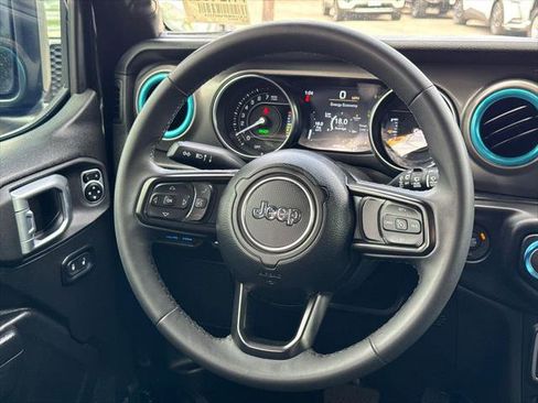 Certified 2023 Jeep Wrangler Unlimited AWD/4WD image 25