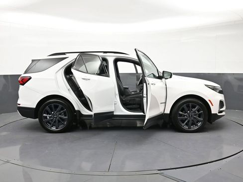 Used 2023 Chevrolet Equinox RS w/ RS Leather Package FWD image 33