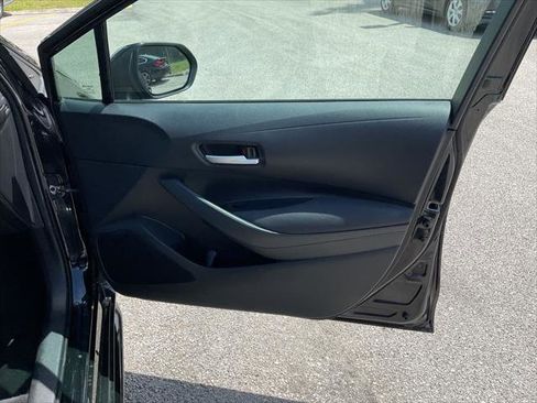 Used 2020 Toyota Corolla LE FWD image 24