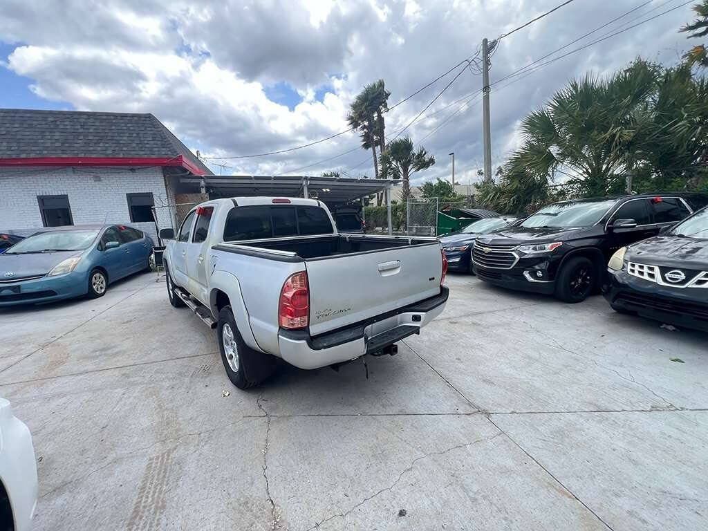 Used 2005 Toyota Tacoma PreRunner RWD image 5