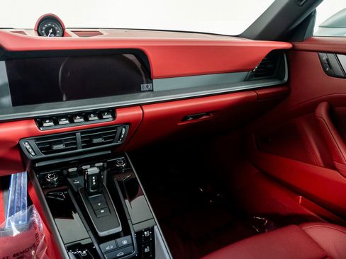 Used 2025 Porsche 911 Carrera S w/ Premium Package image 34
