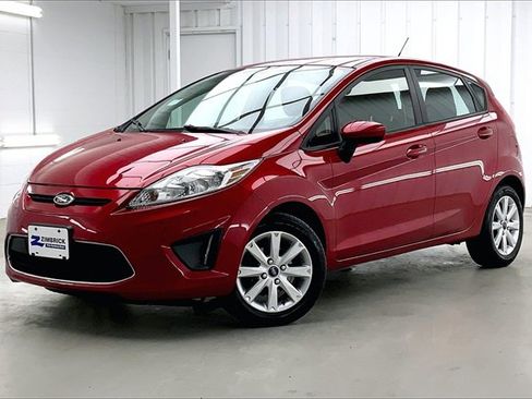 Used 2012 Ford Fiesta SE image 2