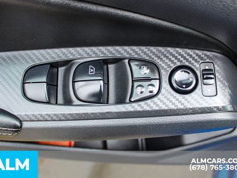 Used 2025 Nissan Altima 2.5 SV image 37