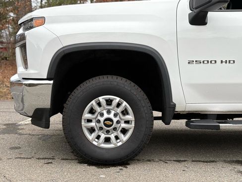 Used 2023 Chevrolet Silverado 2500 LT w/ Convenience Package image 8