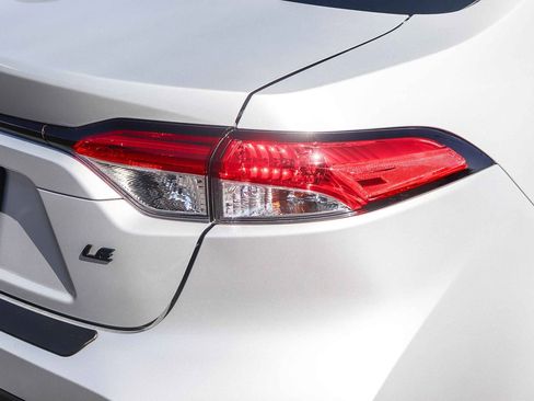 Certified 2024 Toyota Corolla LE FWD image 8