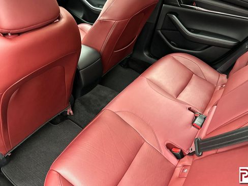 Used 2024 MAZDA MAZDA3 s image 13