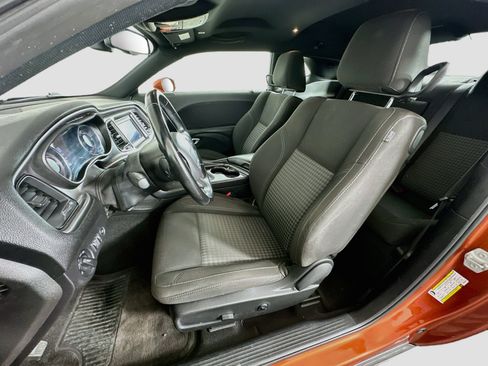 Used 2021 Dodge Challenger SXT RWD image 13